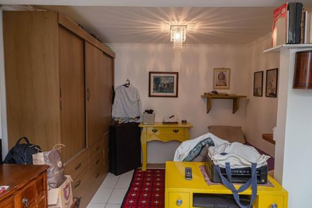 Casa à venda com 190m², 2 quartos e 1 vaga