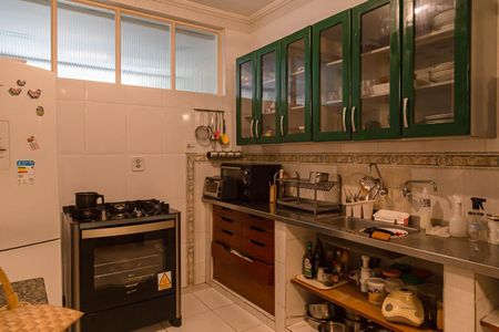 Casa à venda com 190m², 2 quartos e 1 vaga