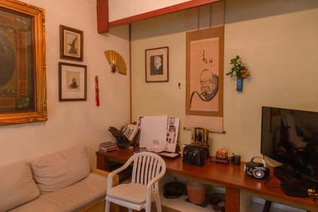Casa à venda com 190m², 2 quartos e 1 vaga