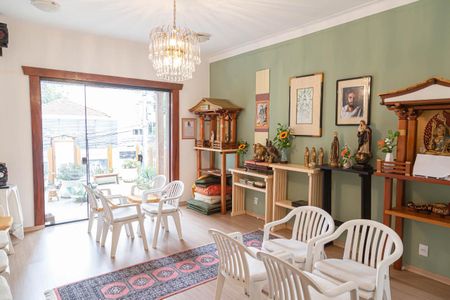Casa à venda com 190m², 2 quartos e 1 vaga