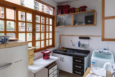 Casa à venda com 190m², 2 quartos e 1 vaga