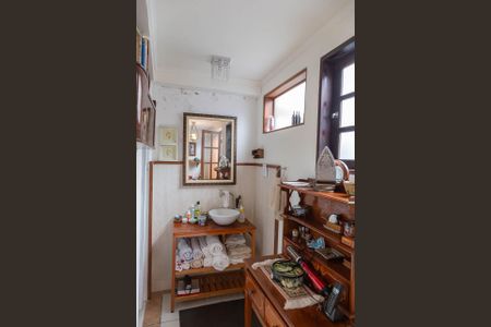 Casa à venda com 190m², 2 quartos e 1 vaga