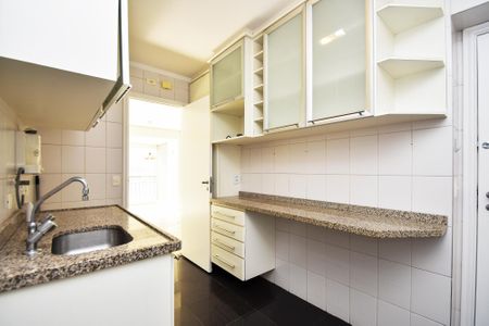 Apartamento para alugar com 90m², 3 quartos e 2 vagascozinha
