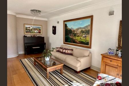 Casa à venda com 4 quartos, 298m² em Parque do Colégio, Jundiaí