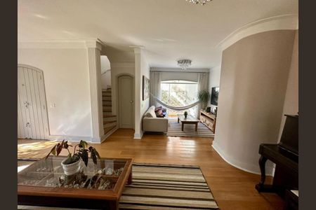 Casa à venda com 4 quartos, 298m² em Parque do Colégio, Jundiaí