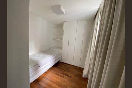 Apartamento à venda com 250m², 4 quartos e 3 vagas