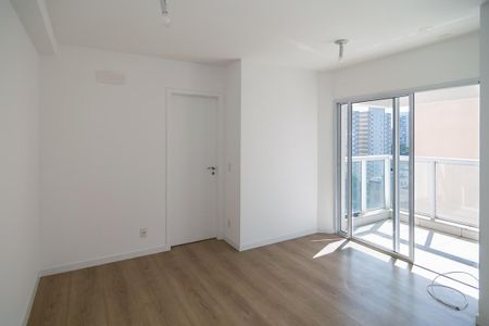 Apartamento para alugar com 34m², 1 quarto e 1 vagaSala / Cozinha