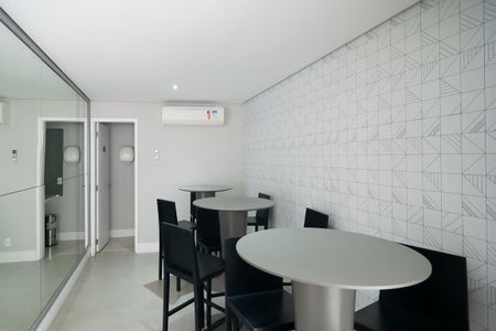 Apartamento para alugar com 34m², 1 quarto e 1 vagaSalão de Festas Gourmet