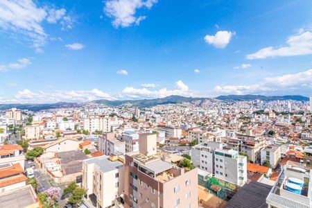 Apartamento à venda com 3 quartos, 90m² em Sagrada Família, Belo Horizonte