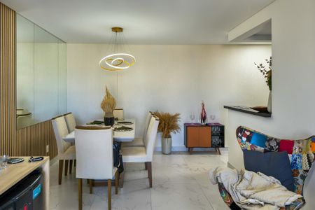 Apartamento para alugar com 93m², 2 quartos e 2 vagasSala