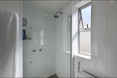 Banheiro Suíte de apartamento à venda com 3 quartos, 141m² em Funcionários, Belo Horizonte