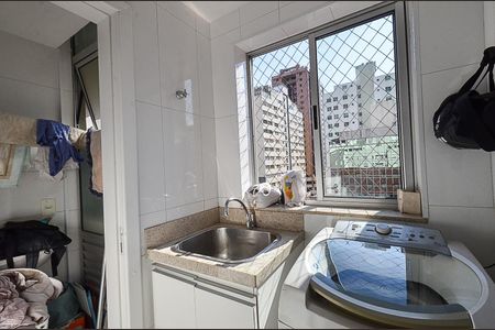 Apartamento à venda com 141m², 3 quartos e 2 vagas Apartamento à venda com 141m², 3 quartos e 2 vagasÁrea de Serviço