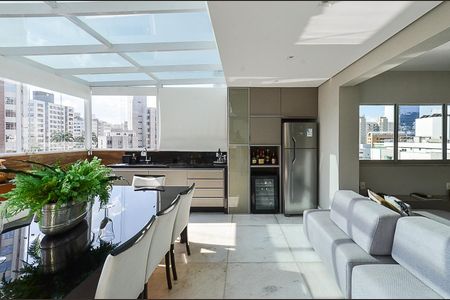 Apartamento à venda com 141m², 3 quartos e 2 vagas Apartamento à venda com 141m², 3 quartos e 2 vagasSala Ambientes Cobertura