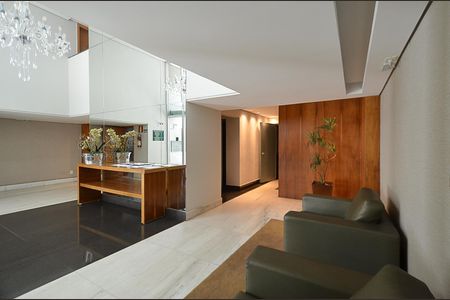 Apartamento à venda com 141m², 3 quartos e 2 vagas Apartamento à venda com 141m², 3 quartos e 2 vagasHall de entrada