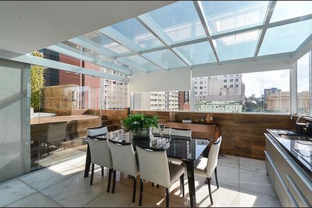 Apartamento à venda com 141m², 3 quartos e 2 vagas Apartamento à venda com 141m², 3 quartos e 2 vagasSala Ambientes Cobertura