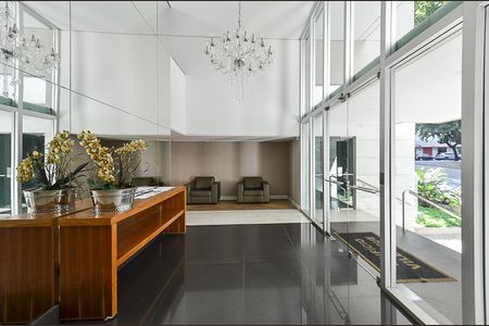 Apartamento à venda com 141m², 3 quartos e 2 vagas Apartamento à venda com 141m², 3 quartos e 2 vagasHall de entrada