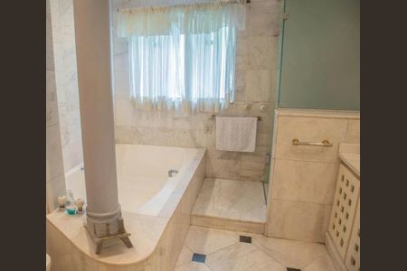 Apartamento à venda com 300m², 4 quartos e 4 vagas