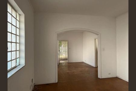 Casa à venda com 5 quartos, 300m² em Pacaembu, São Paulo