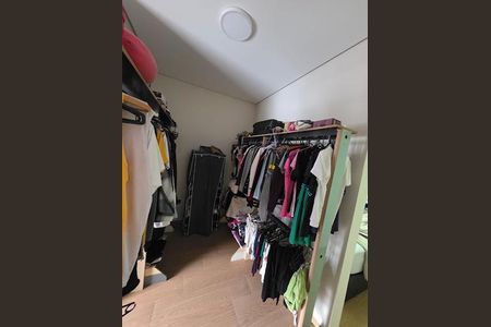 Casa à venda com 3 quartos, 150m² em Parque Sao Domingos, São Paulo