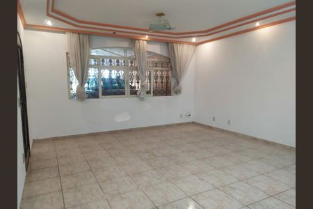 Casa à venda com 266m², 3 quartos e 2 vagas