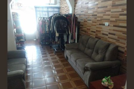 Casa à venda com 4 quartos, 141m² em Vila Zat, São Paulo