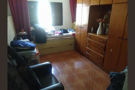 Casa à venda com 4 quartos, 141m² em Vila Zat, São Paulo