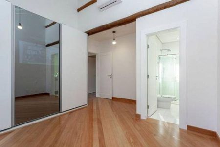 Casa à venda com 4 quartos, 626m² em Pacaembu, São Paulo