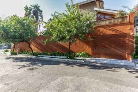 Casa à venda com 626m², 4 quartos e 5 vagas