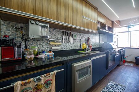 Apartamento à venda com 110m², 3 quartos e 2 vagasCozinha