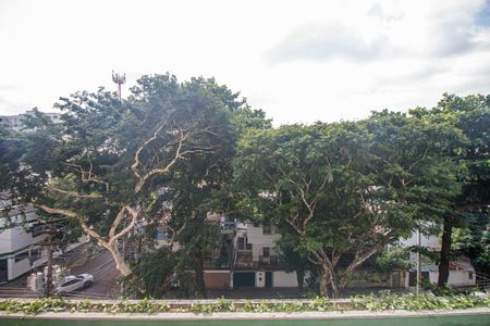 Apartamento à venda com 110m², 3 quartos e 2 vagasQuarto 2 Vista