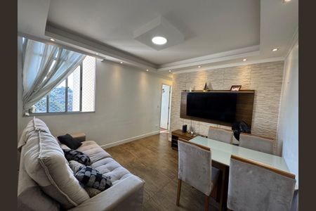Sala de apartamento à venda com 2 quartos, 55m² em Jardim Roberto, Osasco