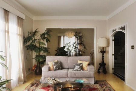 Casa à venda com 4 quartos, 400m² em Pacaembu, São Paulo