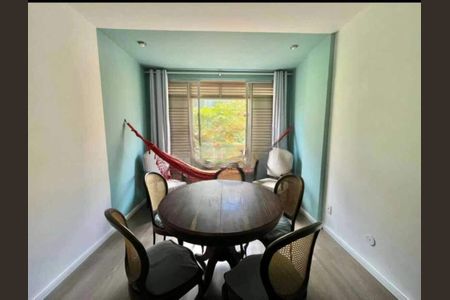 Apartamento à venda com 102m², 3 quartos e sem vaga