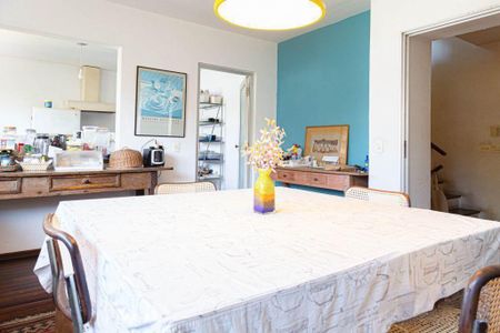 Casa para alugar com 4 quartos, 400m² em Pacaembu, São Paulo