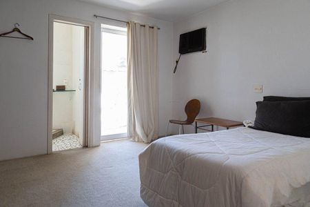 Casa para alugar com 4 quartos, 400m² em Pacaembu, São Paulo