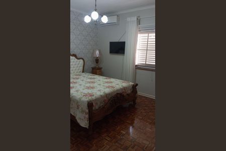 Casa à venda com 384m², 3 quartos e 4 vagas Casa à venda com 384m², 3 quartos e 4 vagasQuarto
