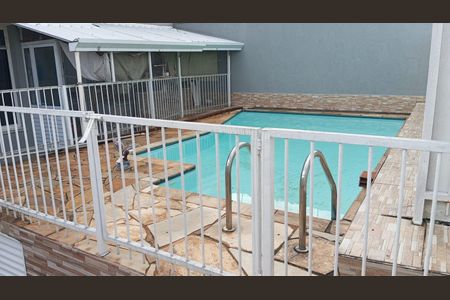 Casa à venda com 384m², 3 quartos e 4 vagas Casa à venda com 384m², 3 quartos e 4 vagasPiscina