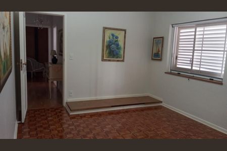 Quarto de casa à venda com 3 quartos, 384m² em Vila Santana II, Jundiaí