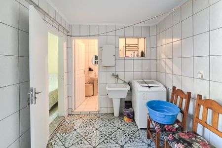 Casa à venda com 250m², 3 quartos e 2 vagasÁrea de Serviço