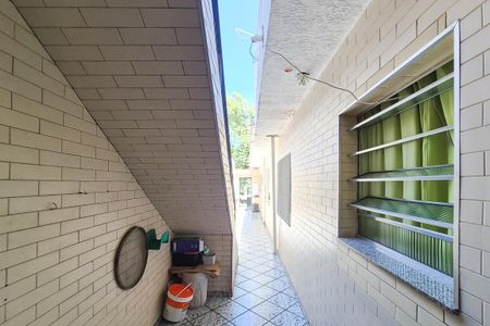 Casa à venda com 250m², 3 quartos e 2 vagascorredor