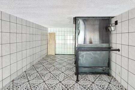 Casa à venda com 250m², 3 quartos e 2 vagasGaragem - elevador
