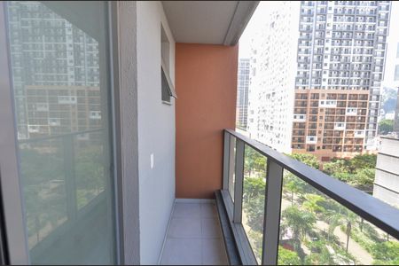 Sala de apartamento para alugar com 2 quartos, 43m² em Santo Cristo, Rio de Janeiro