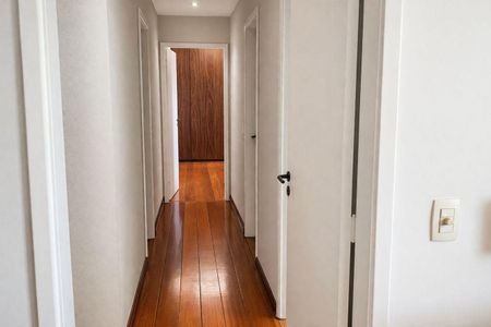 Apartamento para alugar com 125m², 3 quartos e 2 vagasCorredor