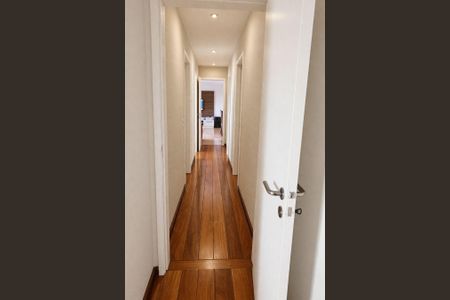 Corredor de apartamento para alugar com 3 quartos, 125m² em Parque Pauliceia, Duque de Caxias