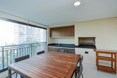 Apartamento à venda com 223m², 4 quartos e 4 vagasVaranda gourmet