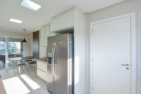 Apartamento à venda com 223m², 4 quartos e 4 vagasCozinha