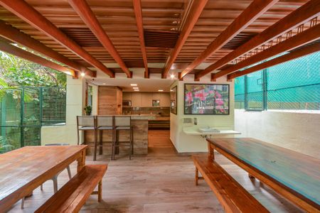 Apartamento à venda com 223m², 4 quartos e 4 vagasÁrea comum - Churrasqueira