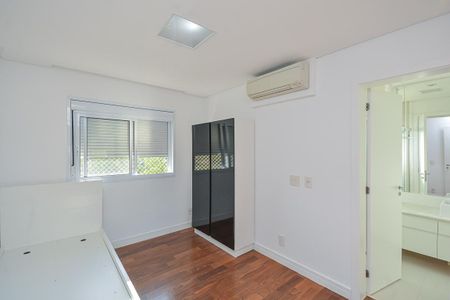 Apartamento à venda com 223m², 4 quartos e 4 vagasSuite 2