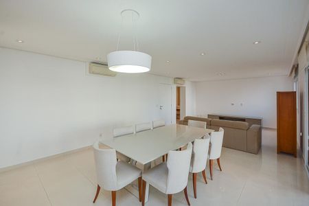 Sala de apartamento à venda com 4 quartos, 223m² em Jardim Marajoara, São Paulo