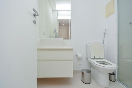 Apartamento à venda com 223m², 4 quartos e 4 vagasBanheiro da Suíte 4